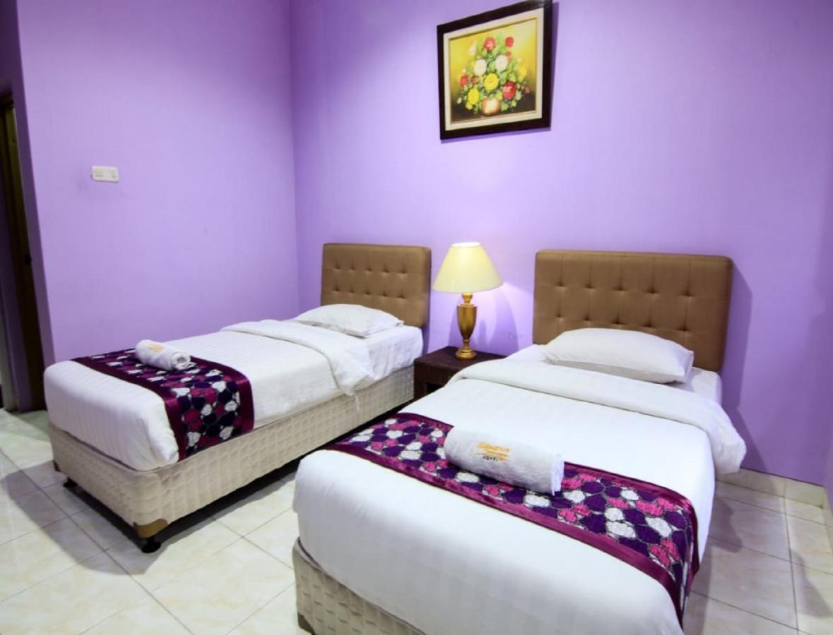 Hotel Signature Mandala Kencana Cianjur Exterior photo