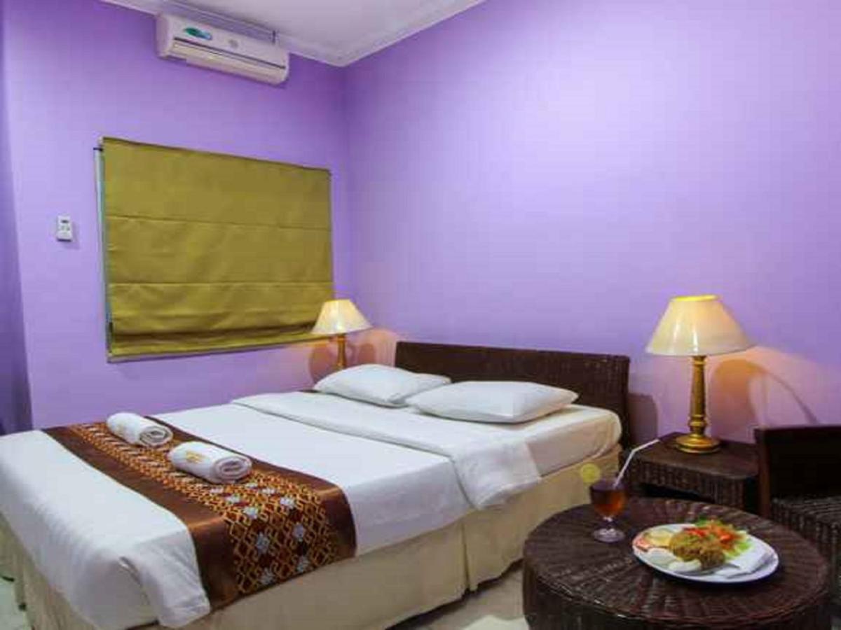 Hotel Signature Mandala Kencana Cianjur Exterior photo